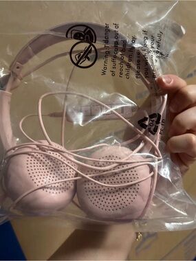 pink wired headphones new good